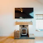Beautiful 1 Bedroom Apartment Close To The Harbour