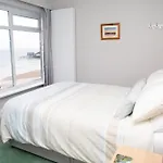 Puffins Nest Tenby