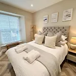 Number 8 Croft House Tenby