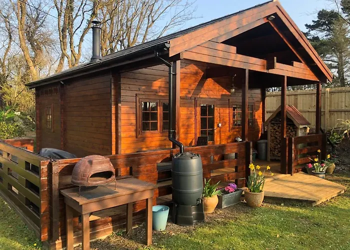 The Chalet @ Giltar Grove Country House