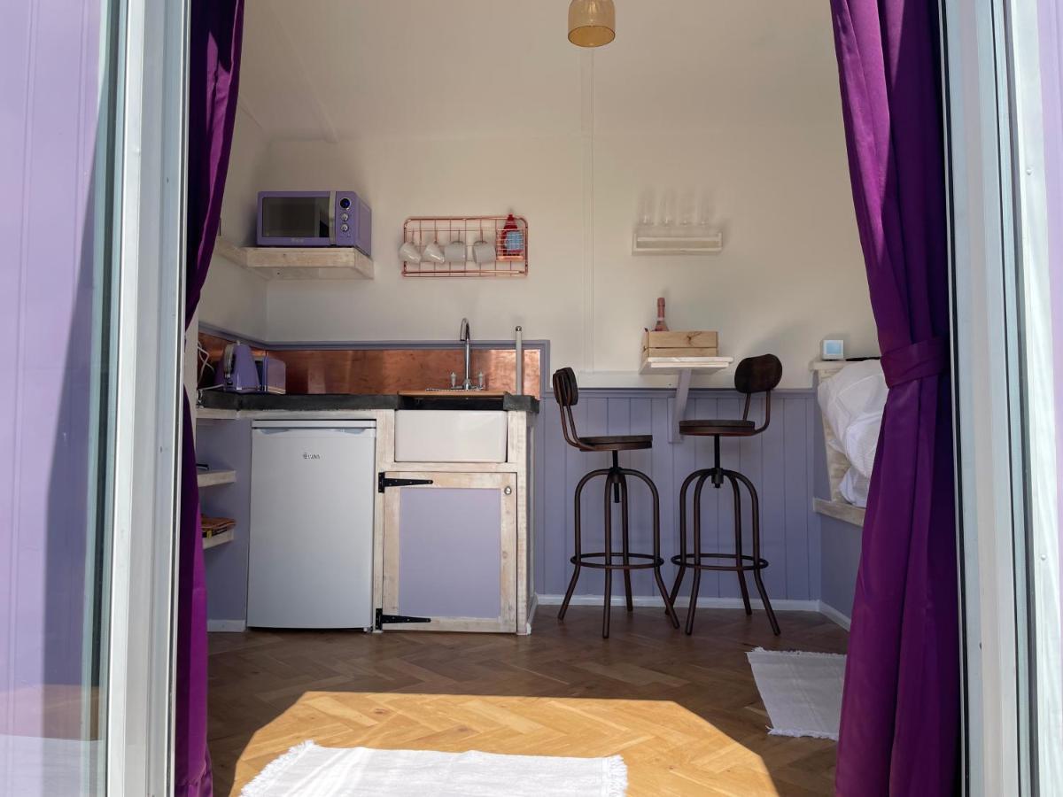 Holiday home Lilac Tree Hut