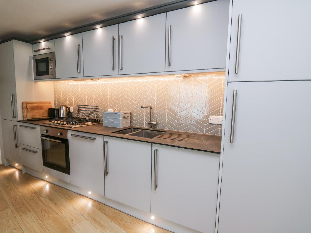 The Mushroom House Apartment Tenby