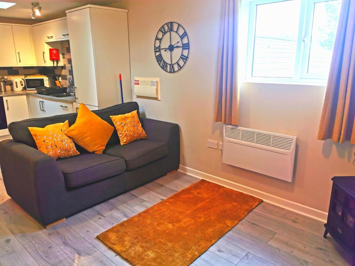 Sunflower Apartment, Family Near In Pembrokeshire *