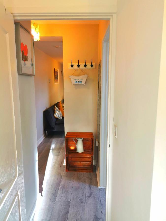 Sunflower Apartment, Family Near In Pembrokeshire
