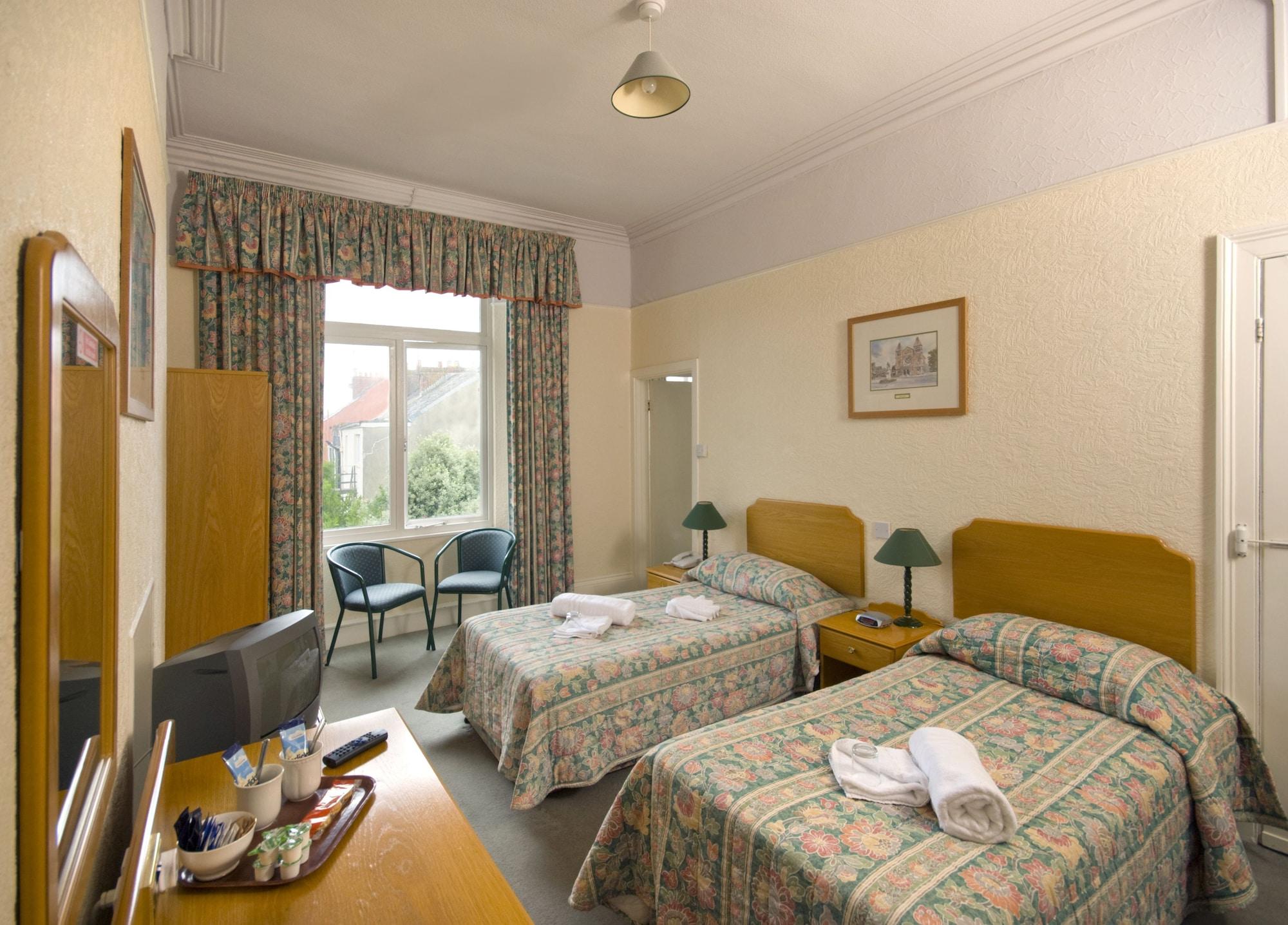 Imperial 3* Tenby