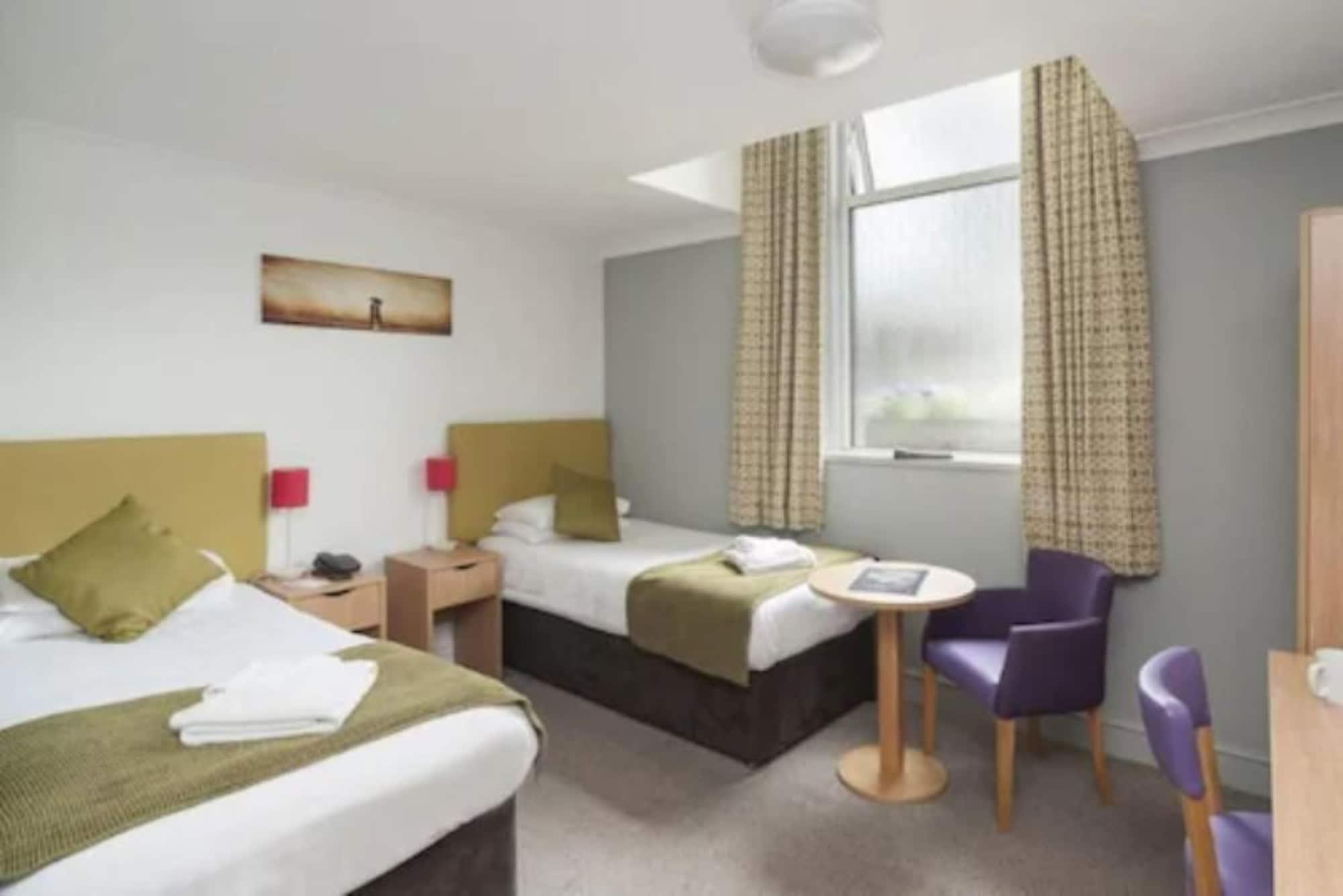 Imperial 3* Tenby