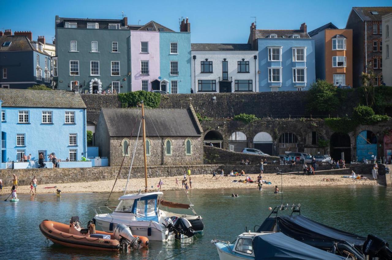 Holiday home Gwynne House - 6 Bedroom Luxurious - Harbour Tenby