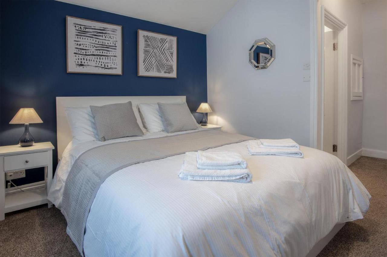 Gwynne House - 6 Bedroom Luxurious - Harbour *