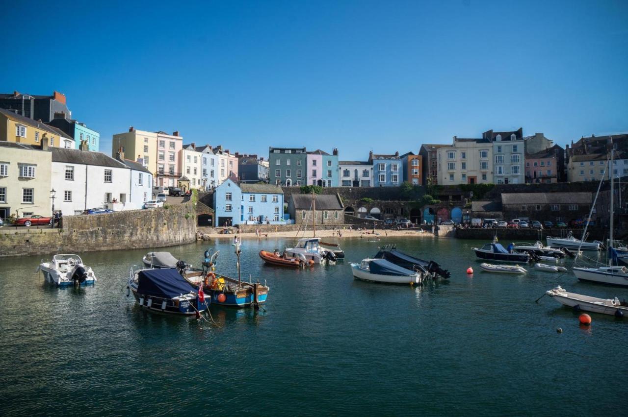 Gwynne House - 6 Bedroom Luxurious - Harbour