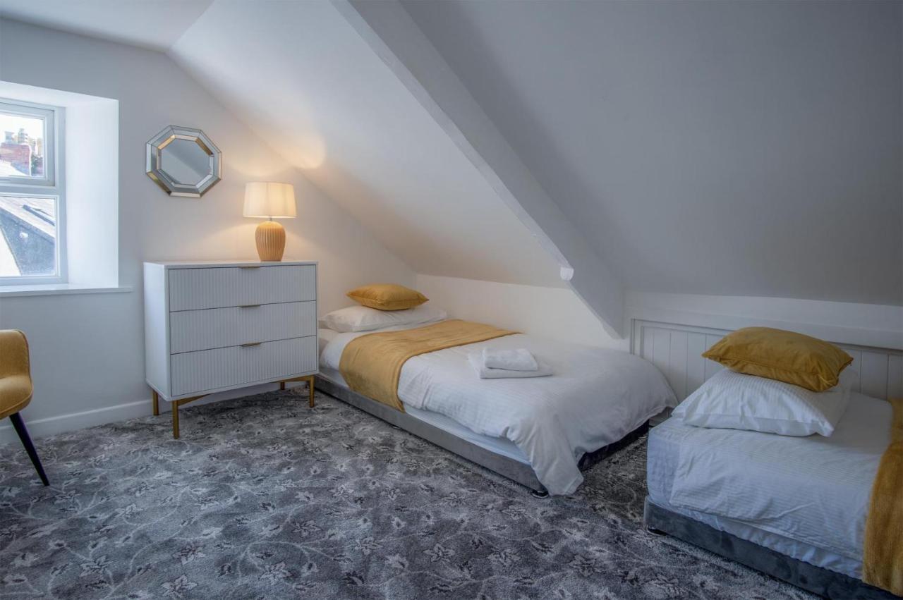 Gwynne House - 6 Bedroom Luxurious - Harbour Tenby