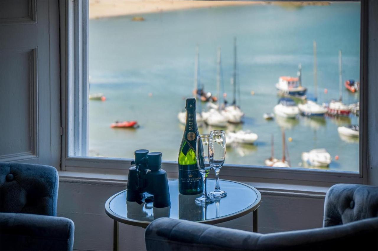 Holiday home Gwynne House - 6 Bedroom Luxurious - Harbour