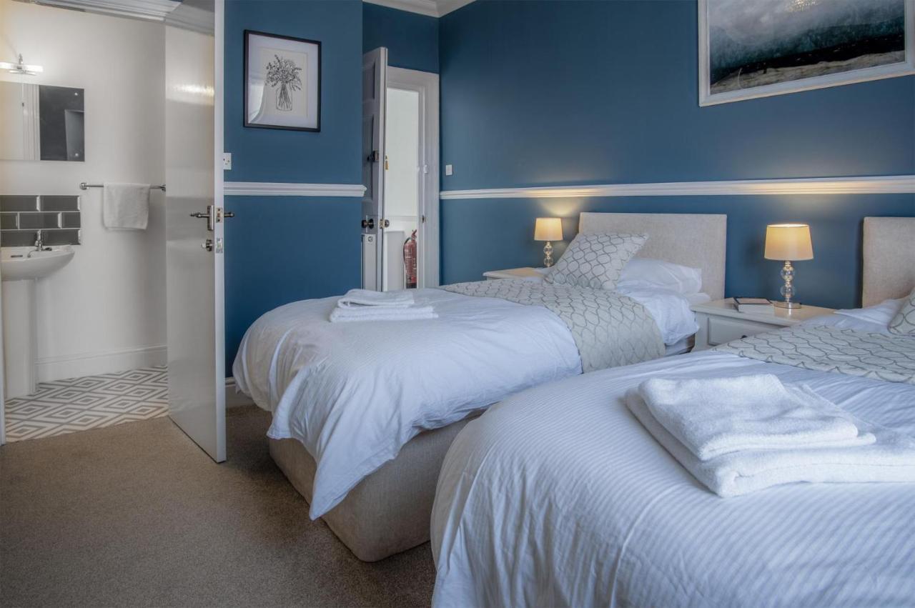 Gwynne House - 6 Bedroom Luxurious - Harbour Holiday home