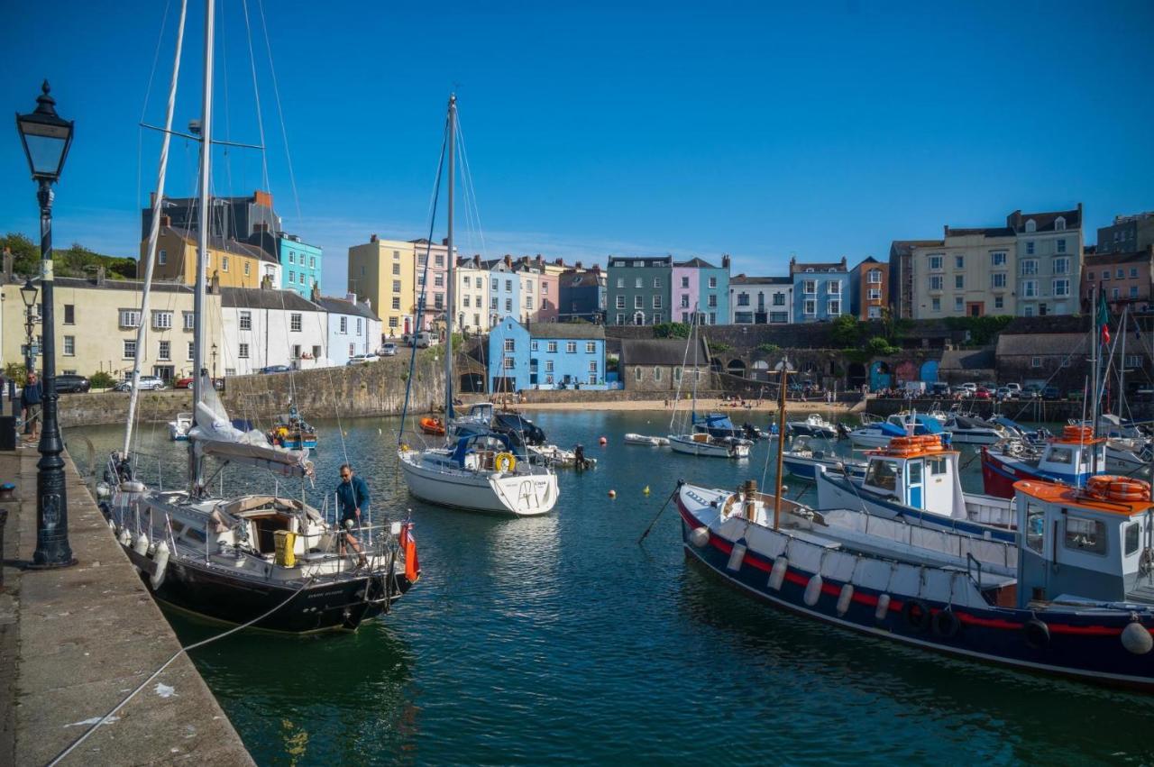 Gwynne House - 6 Bedroom Luxurious - Harbour * Tenby