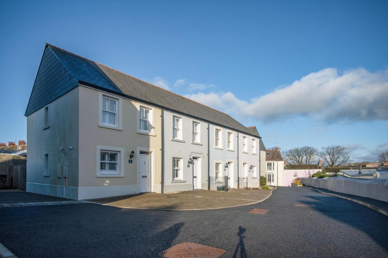 Ty Melyn - 2 Bedroom - Holiday home *