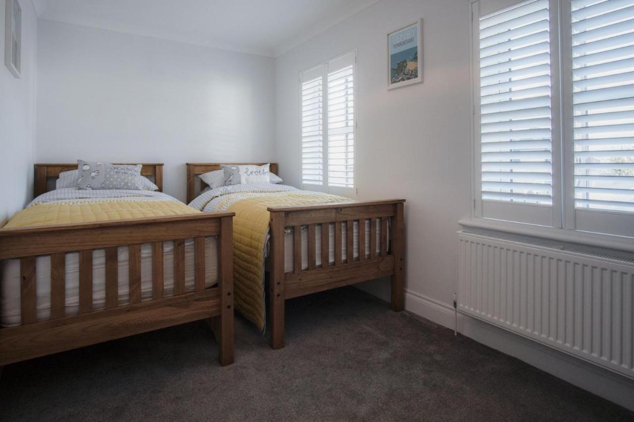 Holiday home Ty Melyn - 2 Bedroom - *