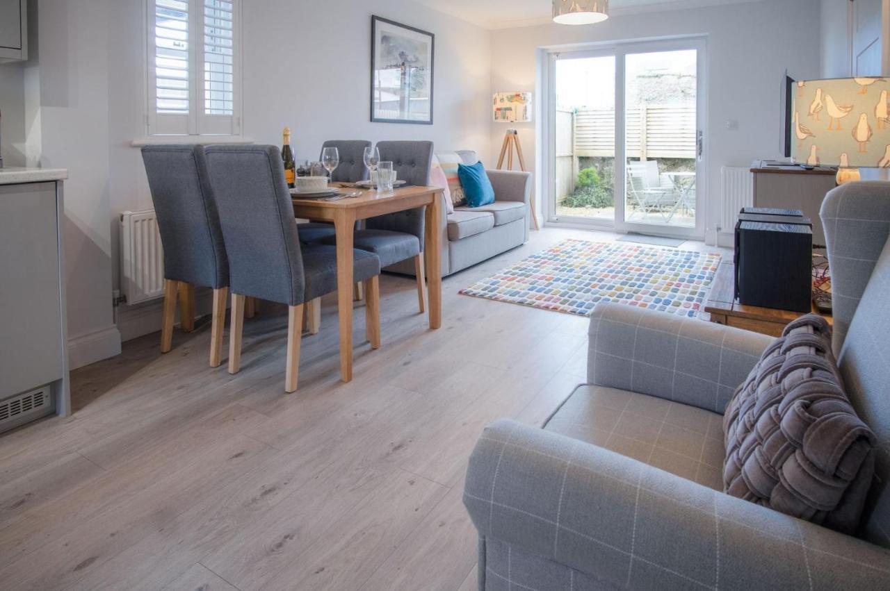 Holiday home Ty Melyn - 2 Bedroom - *