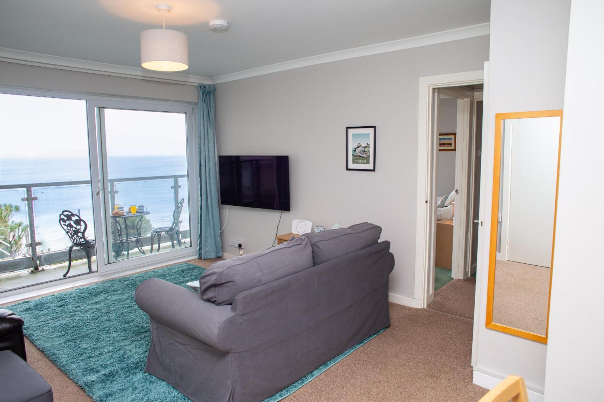 Puffins Nest Apartment Tenby