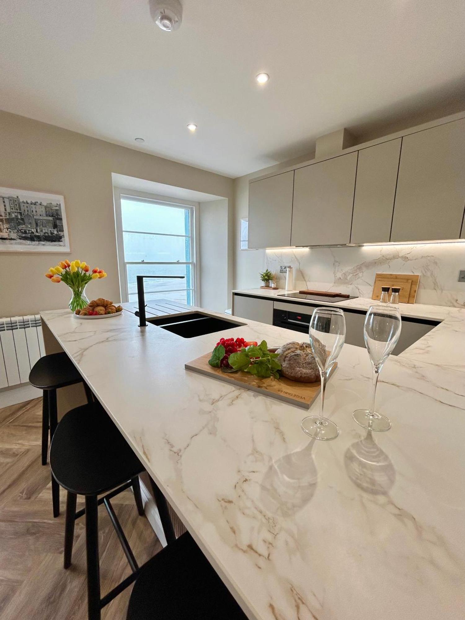 Number 8 Croft House Apartment Tenby