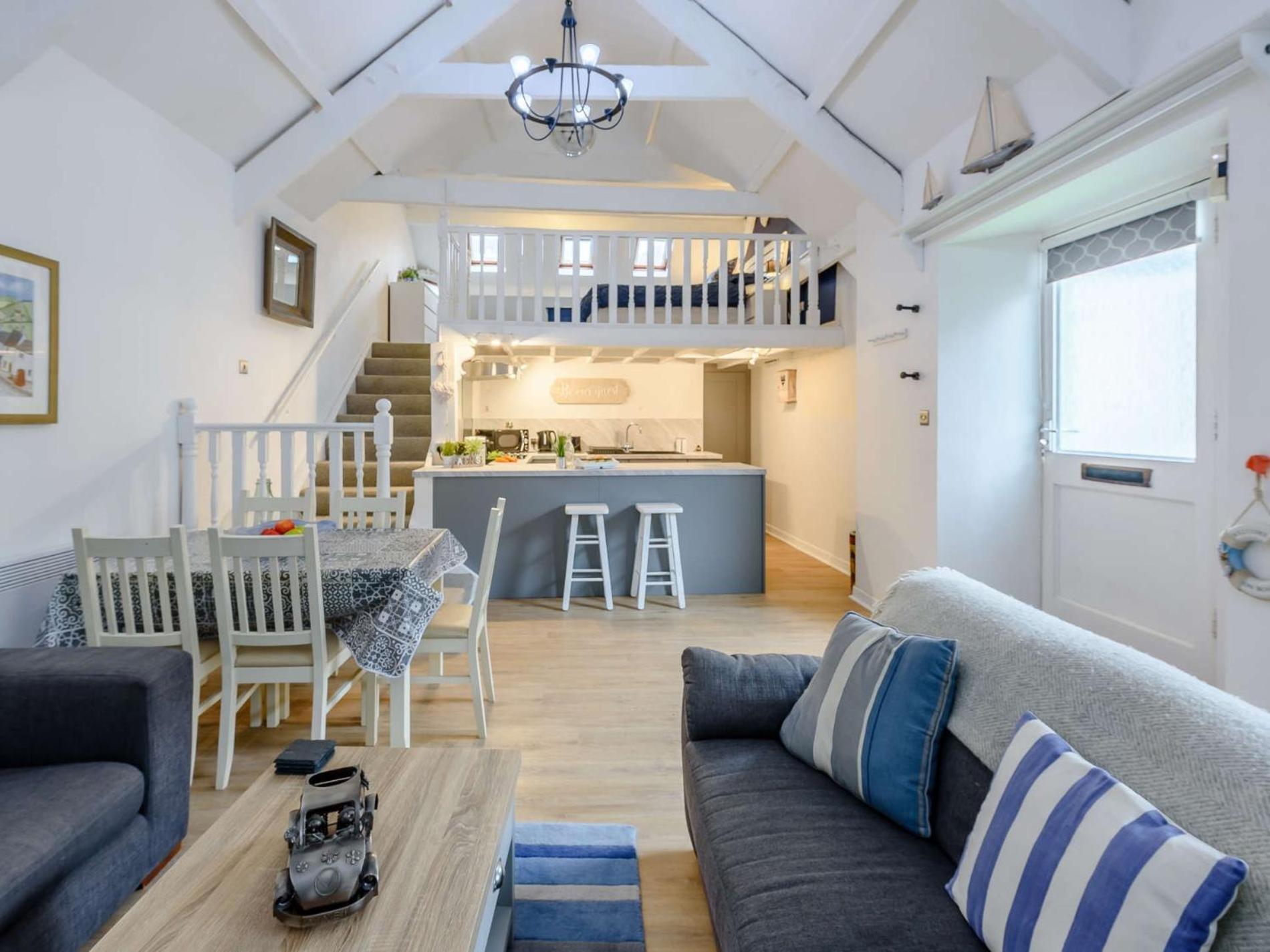 2 Bed In 86854 Holiday home *
