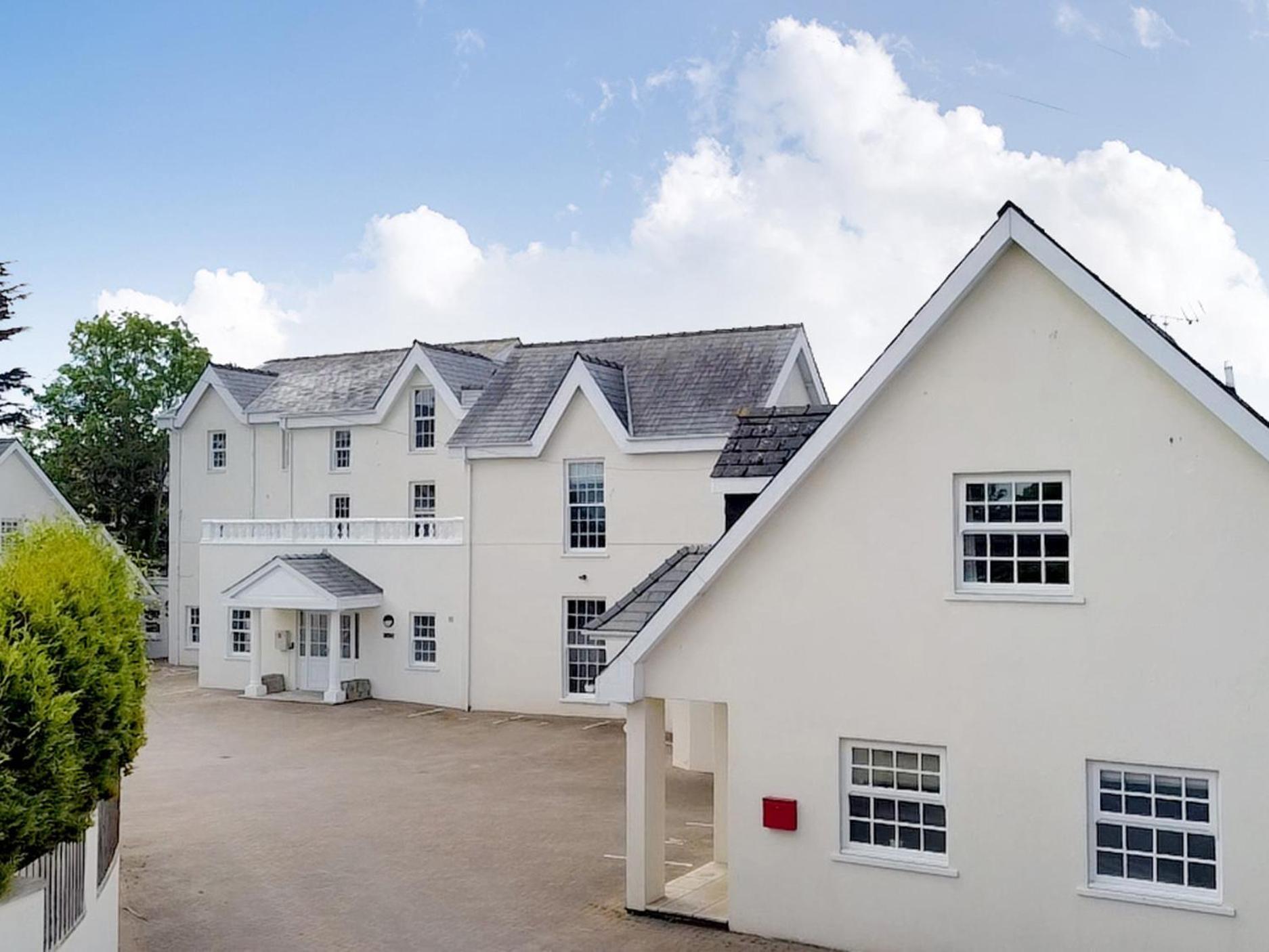 Hideaway House At The Hideaway * Tenby
