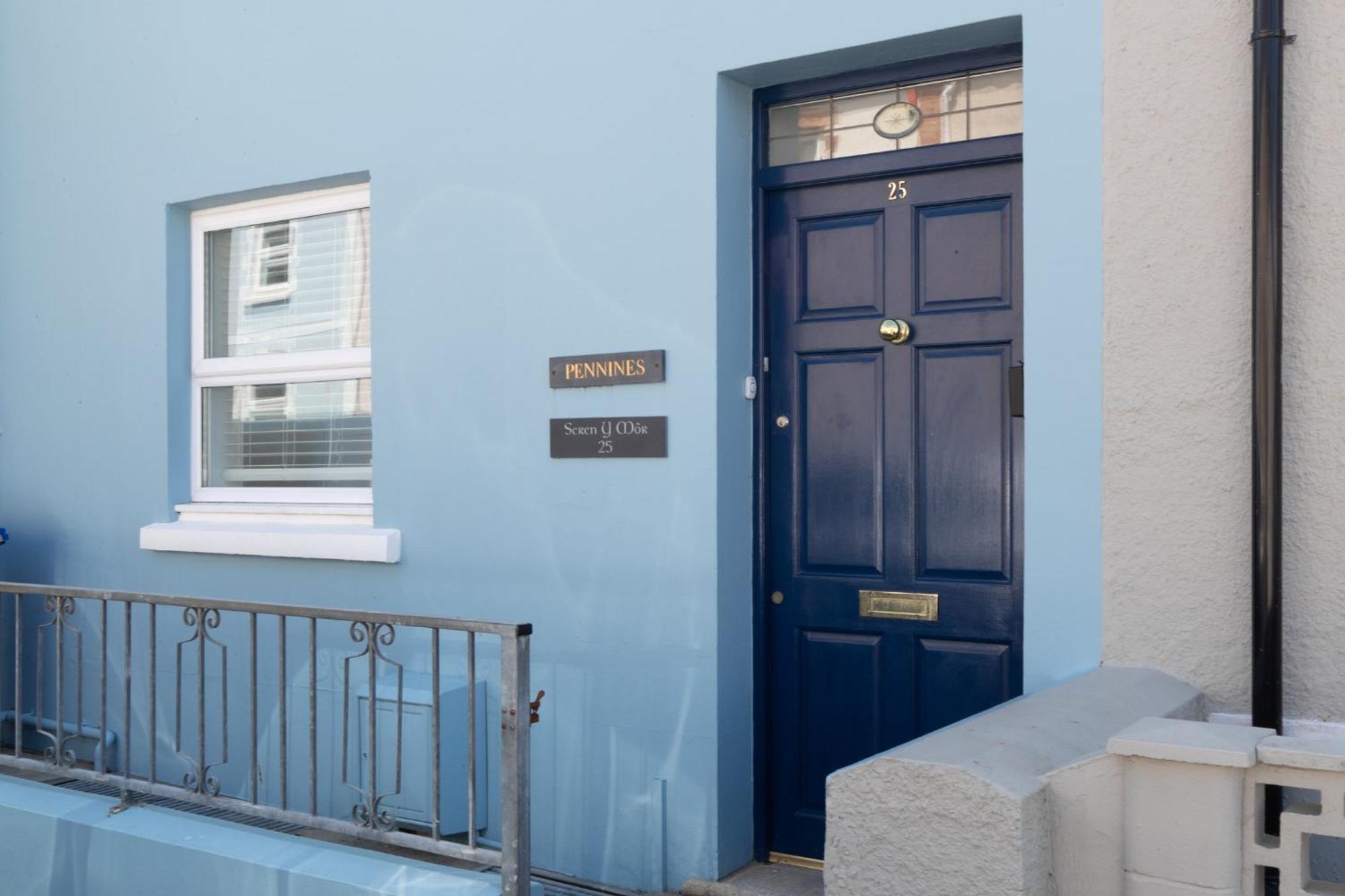 The Pennines - Close To Town And Shops Holiday home *