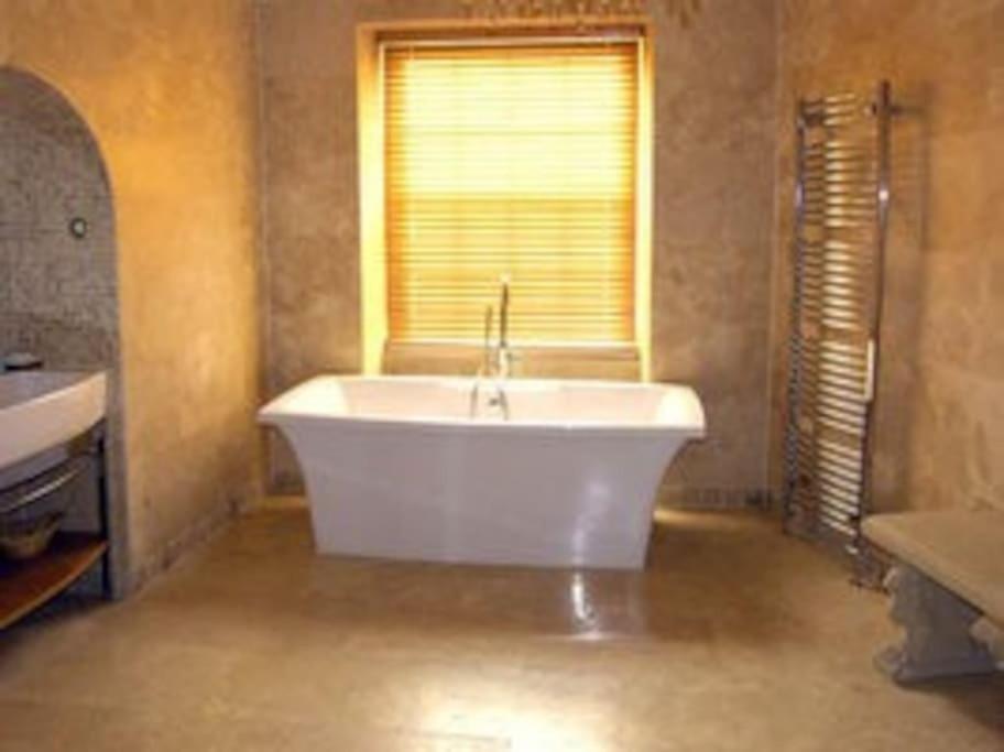 Holiday home Huge Pet Friendly House Sleeps 14 Tenby