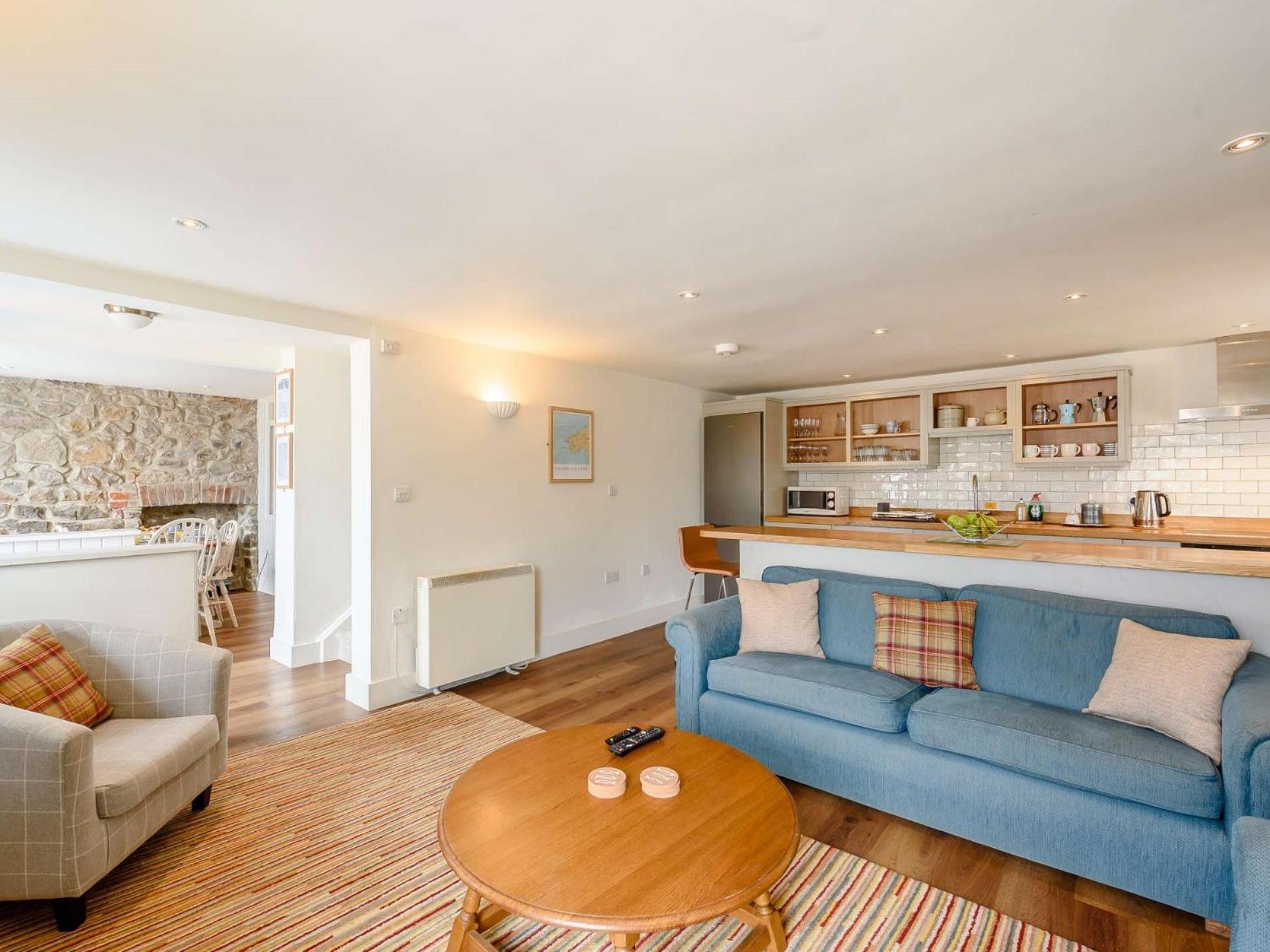 3 Bed In Fb095