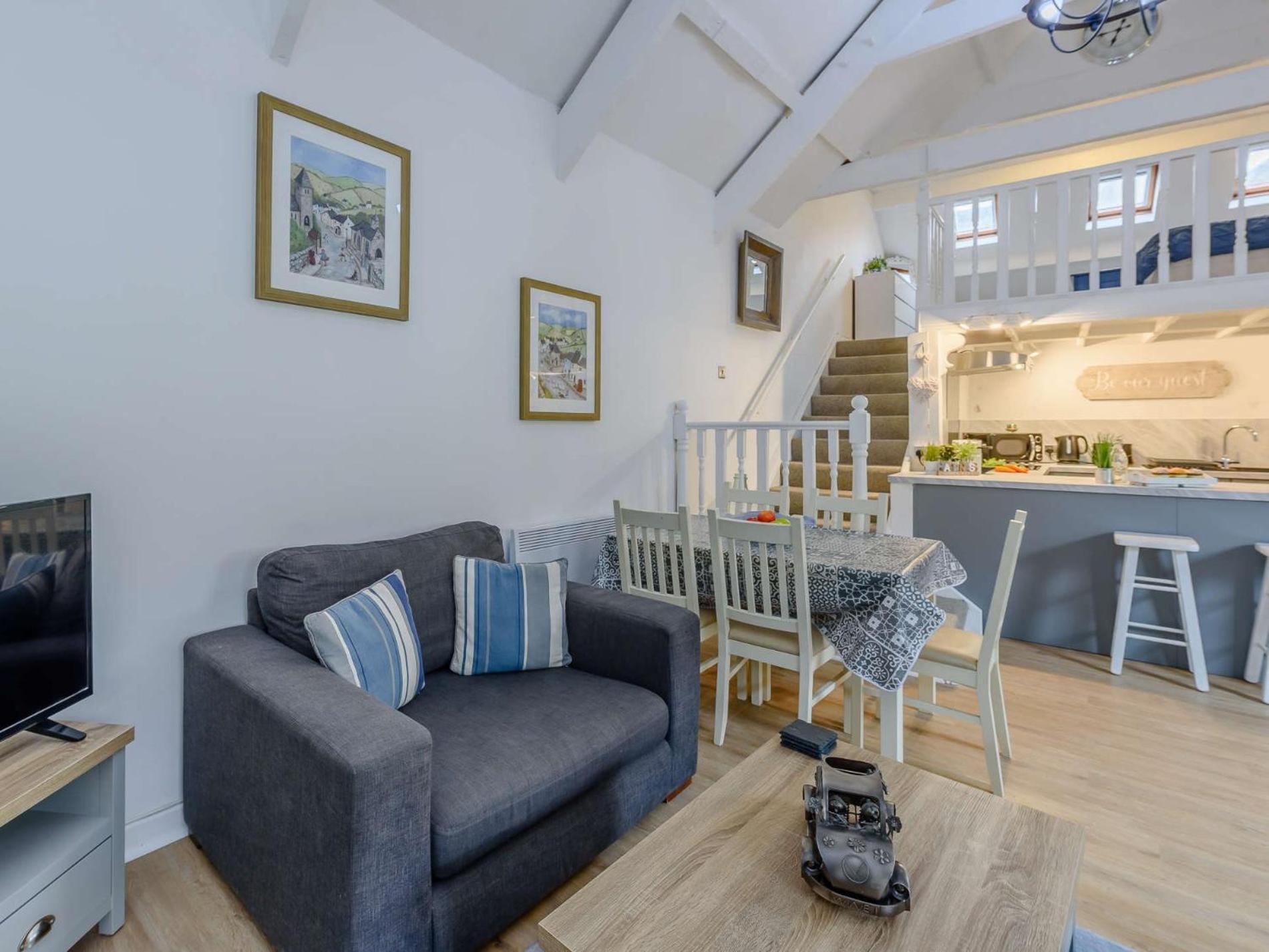 2 Bed In 86854