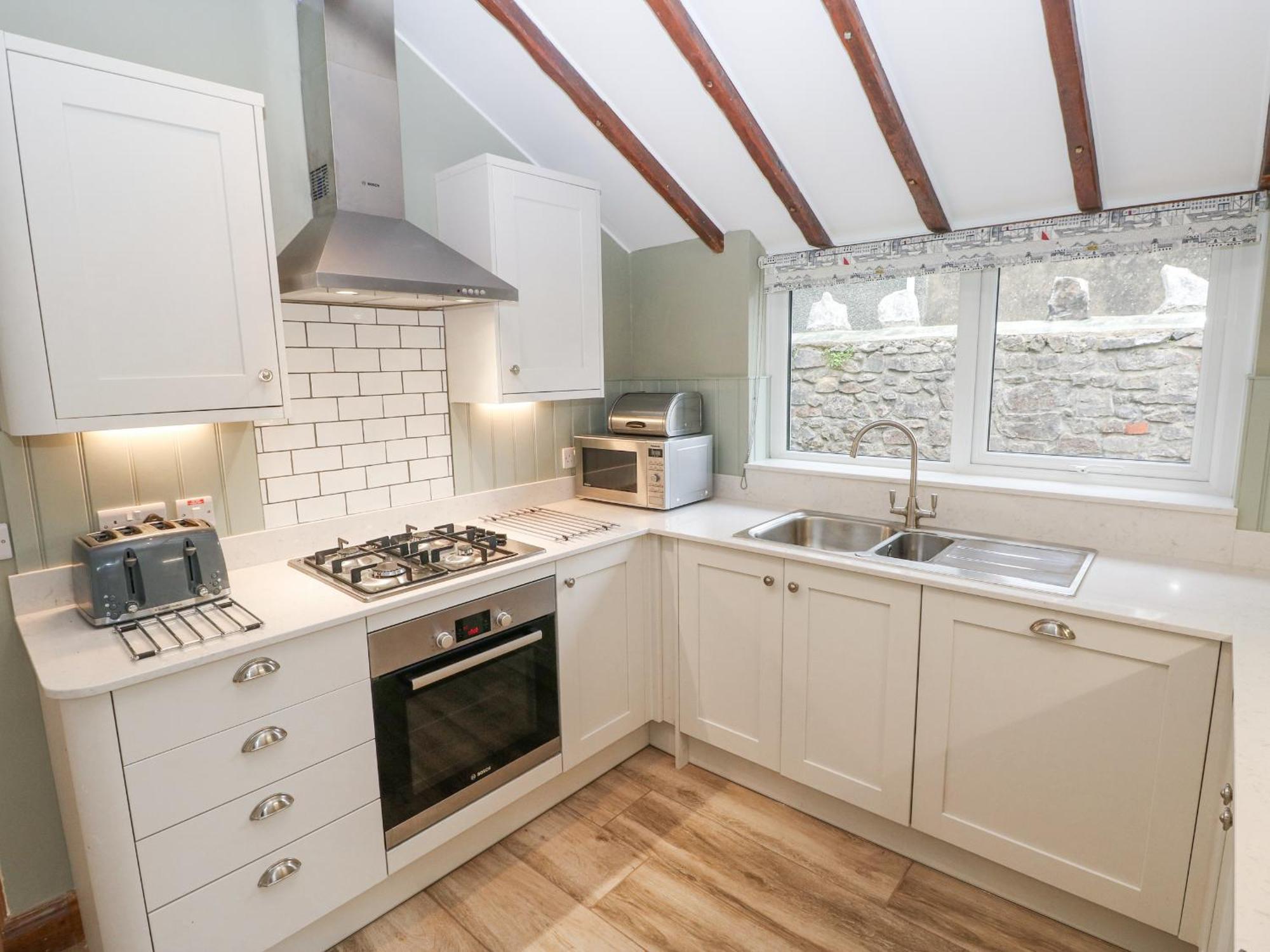 Holiday home Aubrey Tenby