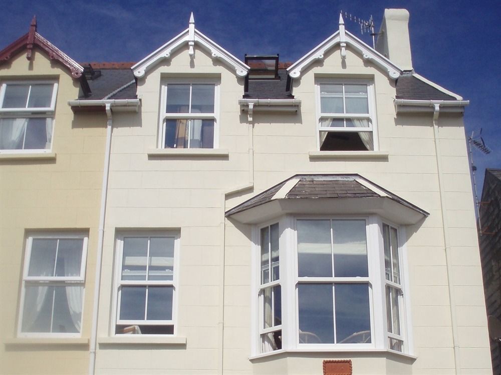 Guest house Ivy Bank 4*