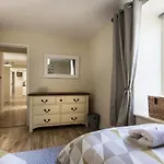 The Sail - 2 Bedroom Apartment - Tenby