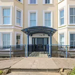 6 South Beach Court