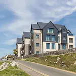 11 Waterstone House