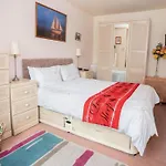 Tredegar House Flat 4