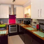 Tredegar House Flat 4