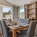 St Mary\'S View - Luxury Lodge, Short Walk To Beach, Parking