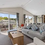 St Mary\'S View - Luxury Lodge, Short Walk To Beach, Parking