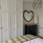 Beautiful Flat With Harbour Views