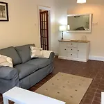 1 - Bed Ground Floor Apartment Tenby