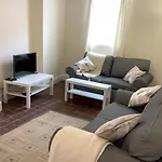 1 - Bed Ground Floor Apartment Tenby