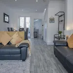 Hawtree Cottage - 2 Bedroom Cottage - Tenby