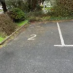 Tenby - Two Bedroom Apartment- Private Parking