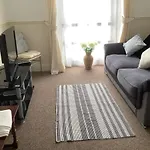 Second Floor Apartment Tenby Town Centre