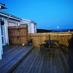 3-Bed 5-6 Berth Modernised Bungalow!