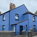 No 16 Dog Friendly Tenby Cottage