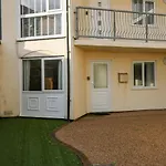 1 St Marys Court
