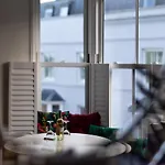 Caldey Bay Apartment - Lovely Sea Views