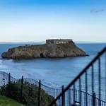 Caldey Bay Apartment - Lovely Sea Views