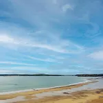 South Beach View - 2 Bedroom Apartment - Tenby