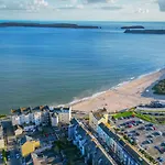 South Beach View - 2 Bedroom Apartment - Tenby